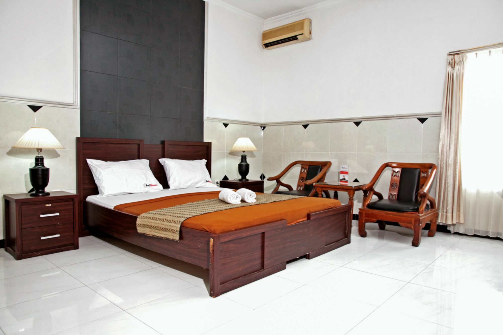 Reddoorz Near City Of Tomorrow Mall Surabaya Exterior photo